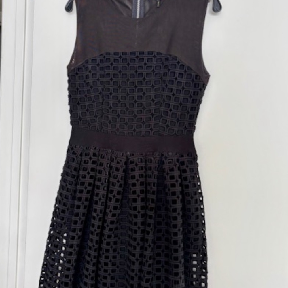 Elegant Black Sleeveless Dress